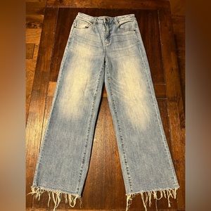 Oliver Logan Aberdeen High Rise, Cropped, Jean! *PRE-OWNED* ~Great Condition~